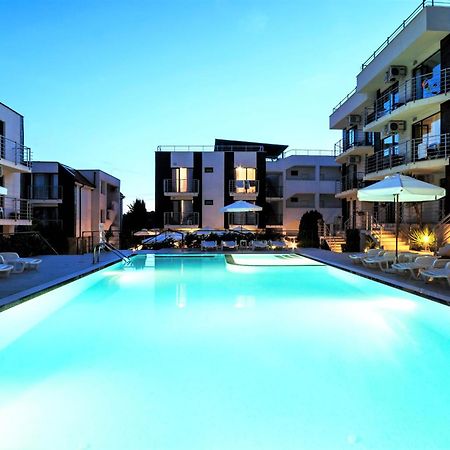 New Line Village Apartments Slântsjev Brjag Eksteriør bilde